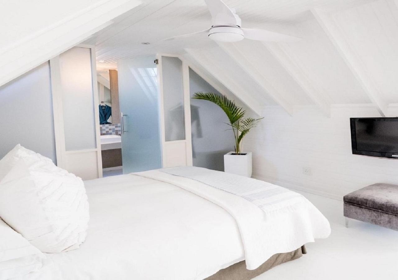 Admiralty Beach House Порт Елизабет Екстериор снимка