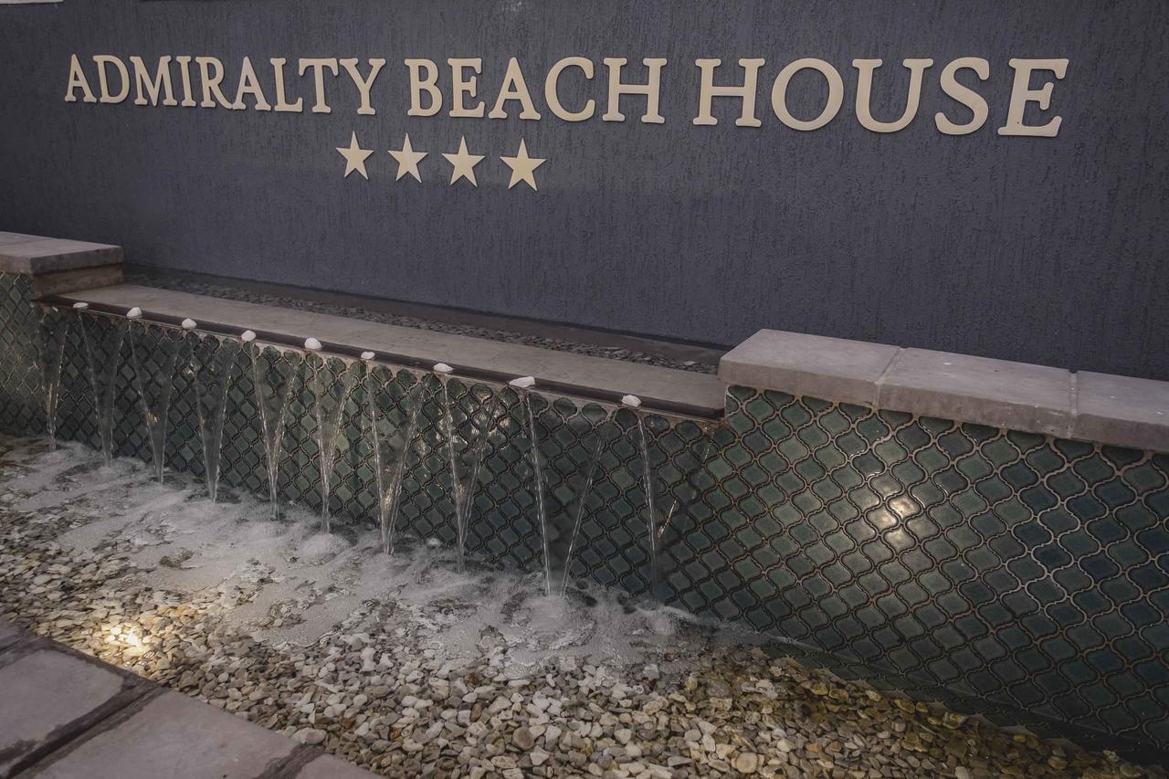 Admiralty Beach House Порт Елизабет Екстериор снимка