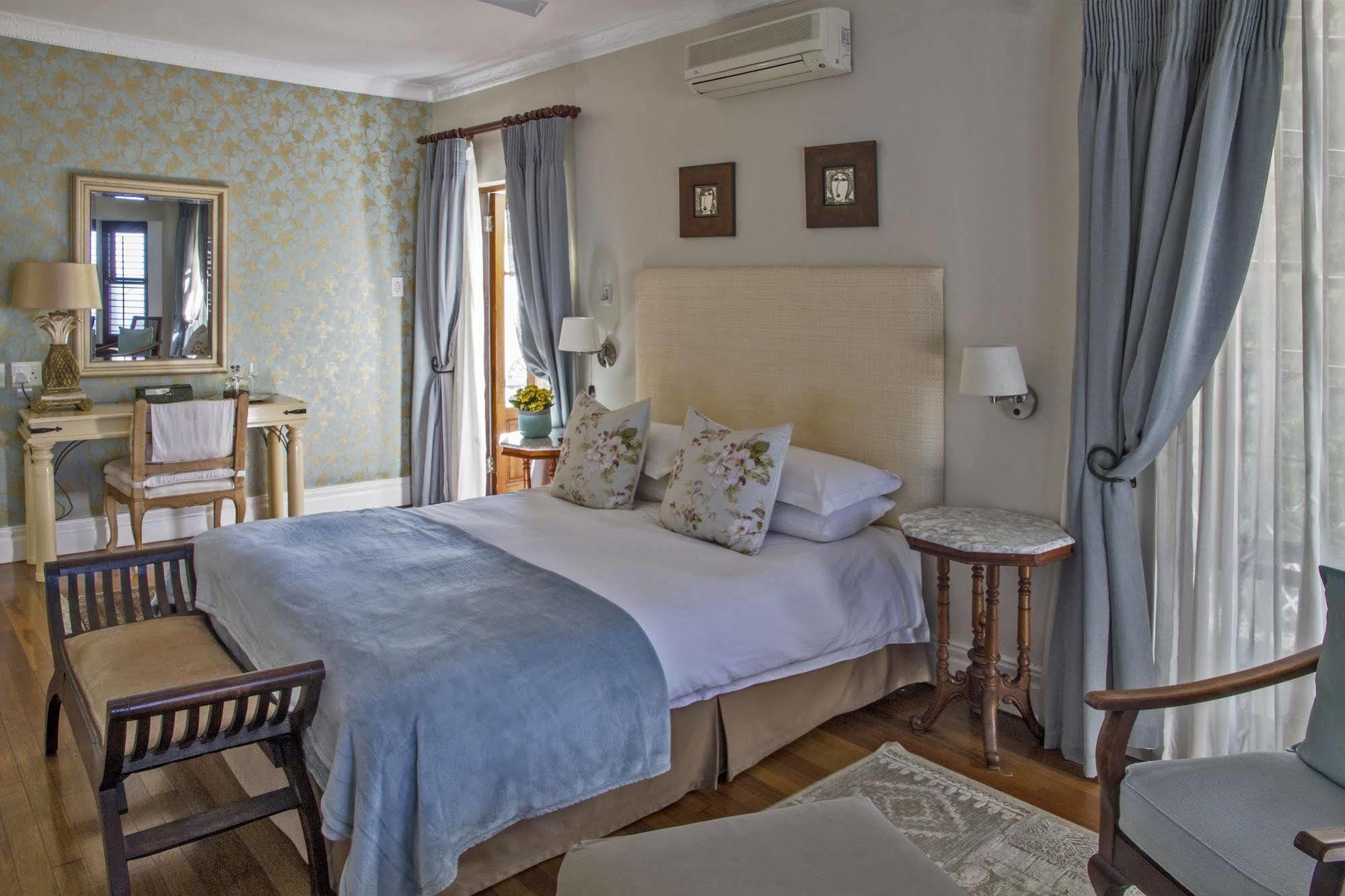 Admiralty Beach House Порт Елизабет Екстериор снимка