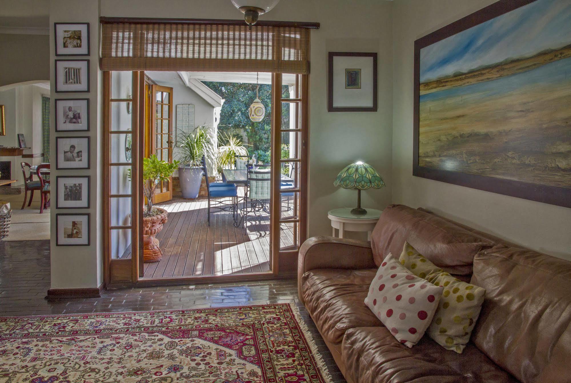Admiralty Beach House Порт Елизабет Екстериор снимка